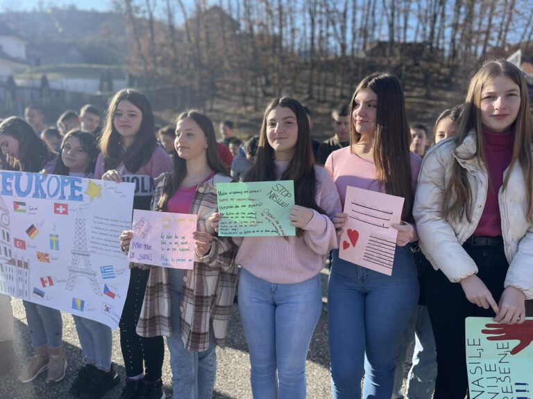 Дан ружичастих мајица